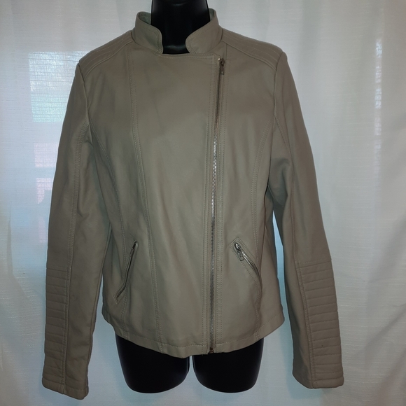 Metaphor Women's Tan Leather Jacket - Picture 11 of 13